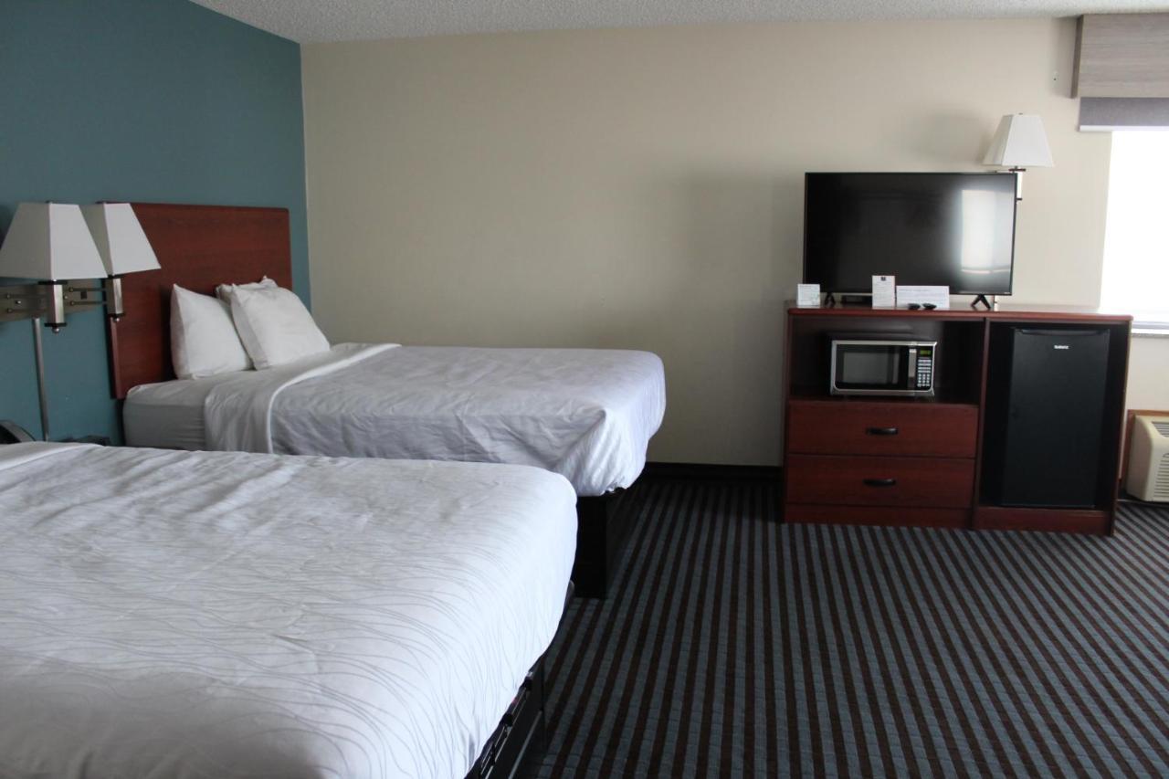 Spencer Reston Inn & Suites מראה חיצוני תמונה