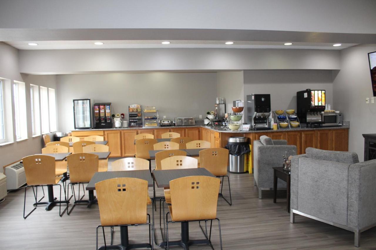 Spencer Reston Inn & Suites מראה חיצוני תמונה